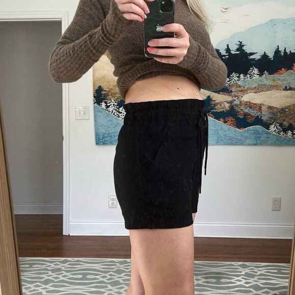 Pull & Bear Basic Woven Shorts Black High Waisted Women’s Size Small - Picture 4 of 9